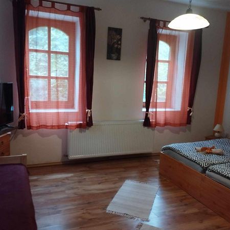 Park Vendeghaz Hotell Herend Eksteriør bilde